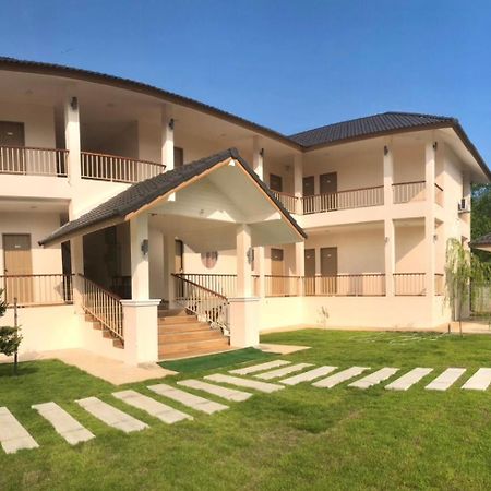 הוילה แหลมงอบเฮาส์ Laemngob House מראה חיצוני תמונה