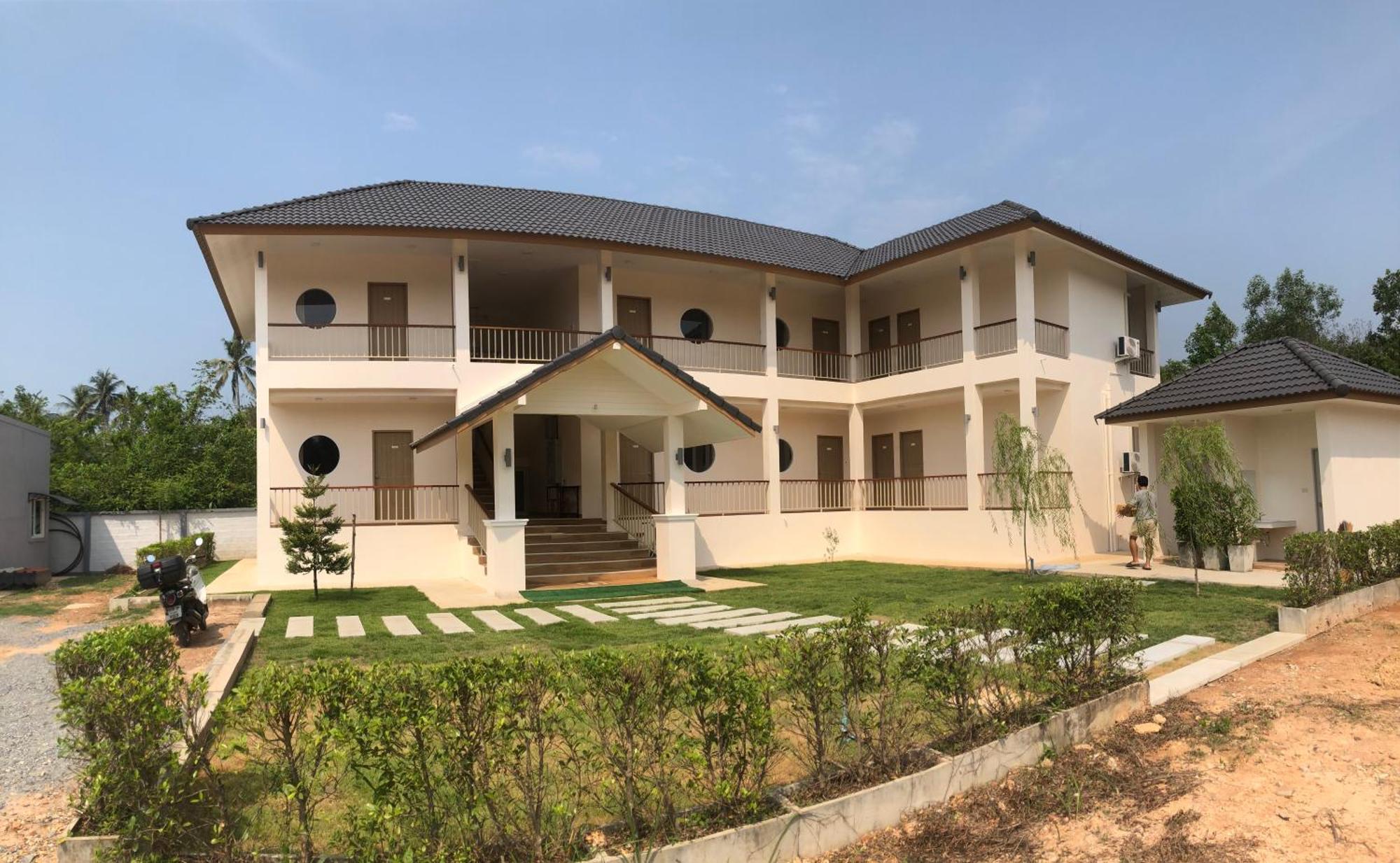 הוילה แหลมงอบเฮาส์ Laemngob House מראה חיצוני תמונה